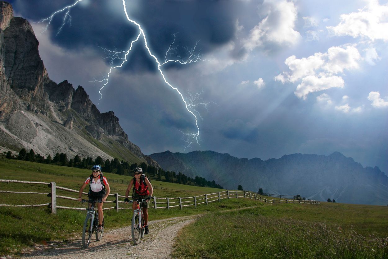 Is It Safe to Ride E-Bikes in Lightning? Complete Weather Safety Guide